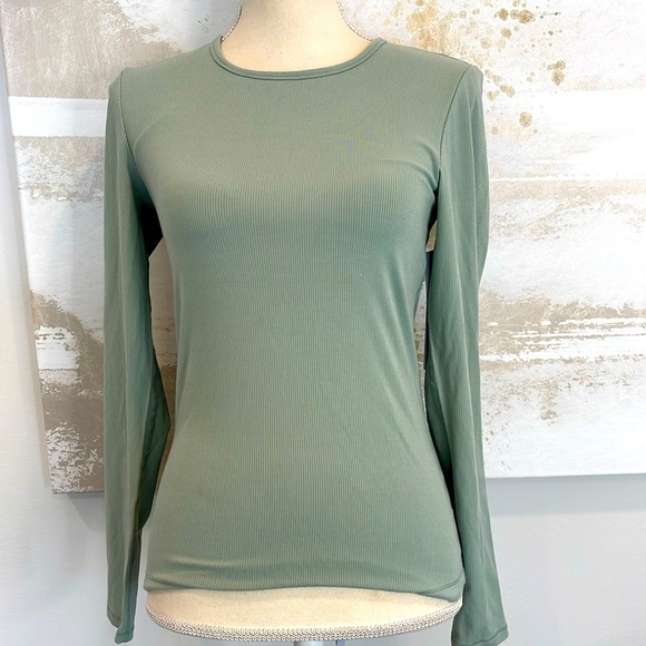 Yogalicious Heavenly Ribbed Kathleen Full Length Long Sleeve Top Bundle (2) - Picture 2 of 8